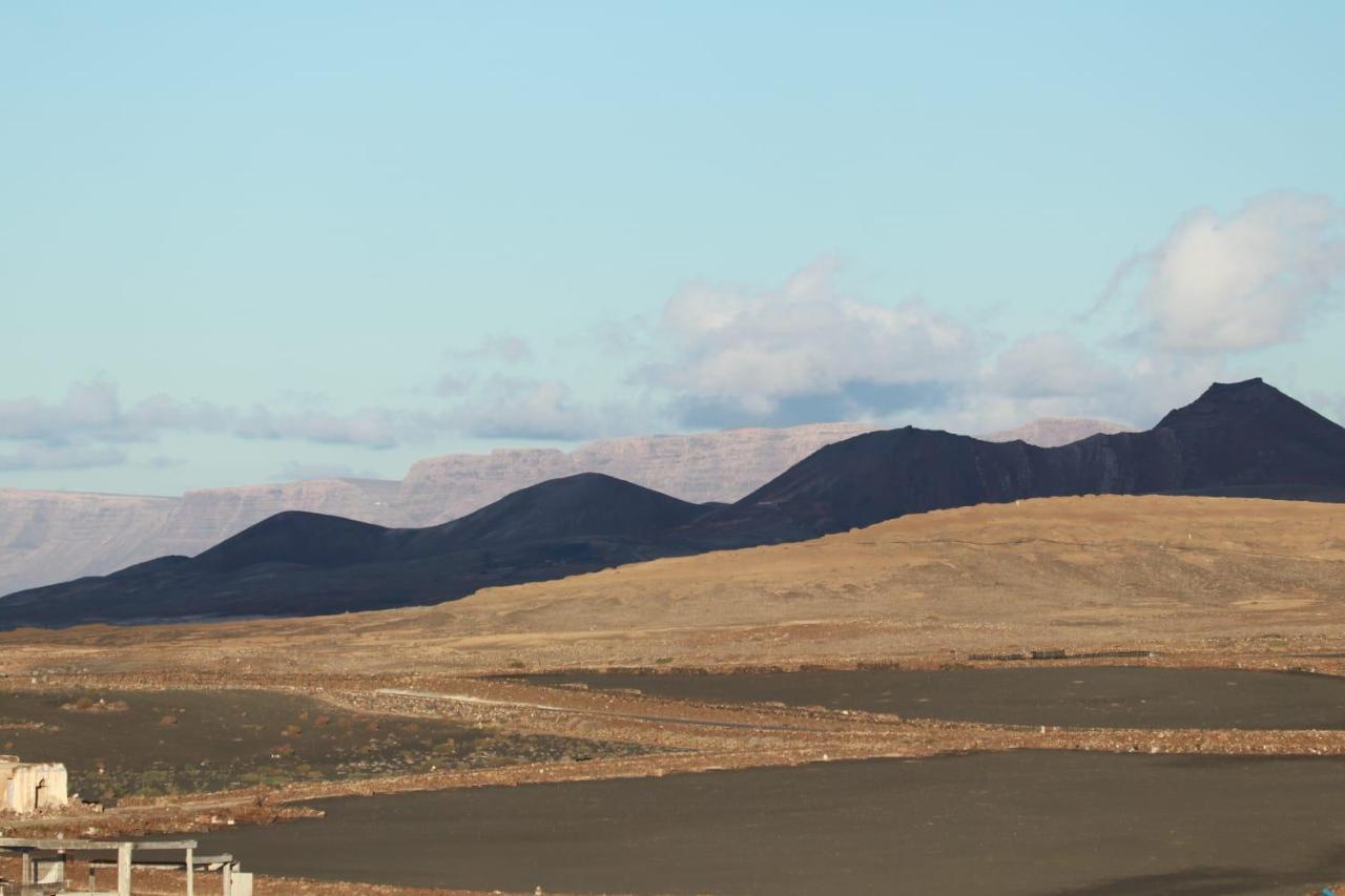 Paisaje Lunar Tinajo Εξωτερικό φωτογραφία